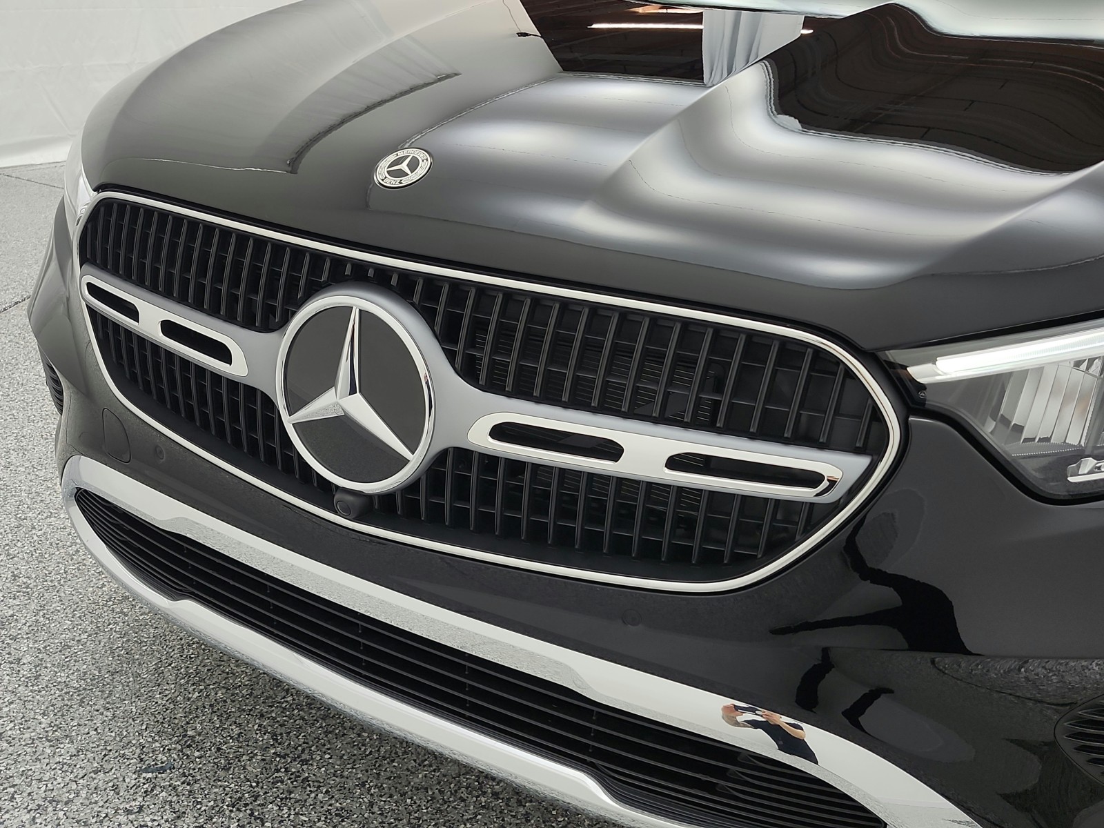 New 2026 Black Mercedes-Benz GLC 300 image 12