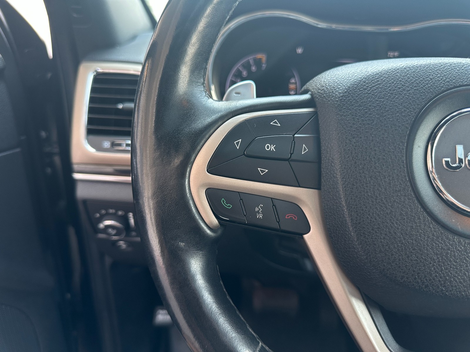 2017 Jeep Grand Cherokee Limited 75th Anniversary Edition 13