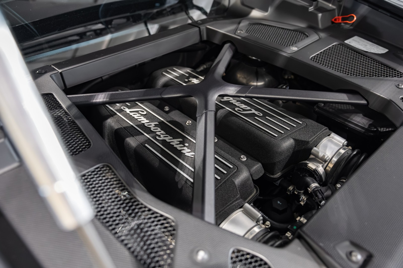 Used Car 2016 Lamborghini Huracan  Lp 580-2 - Lifting System + - $242,395 Msrp - Giano Wheels For Sale Under $240,000 In Boerne, Texas