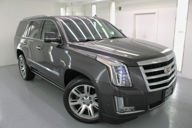 Used Car 2018 Cadillac Escalade  Premium Luxury For Sale Under $35,000 In Austin, Texas