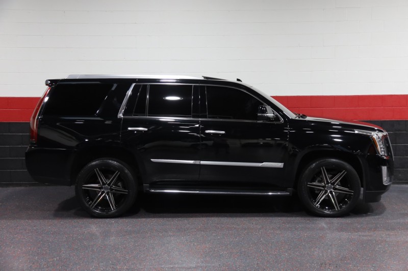 2016 Cadillac Escalade Luxury Collection 4WD 4dr Suv in , 