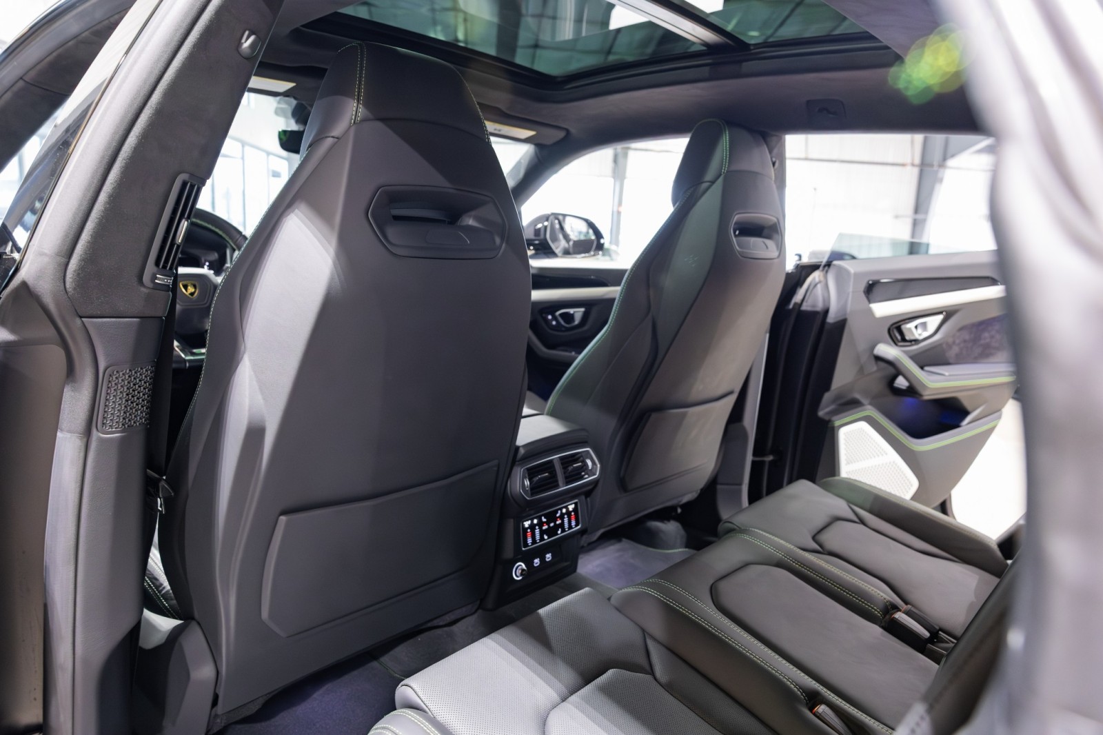 Used Car 2023 Lamborghini Urus  S For Sale Under $250,000 In Boerne, Texas