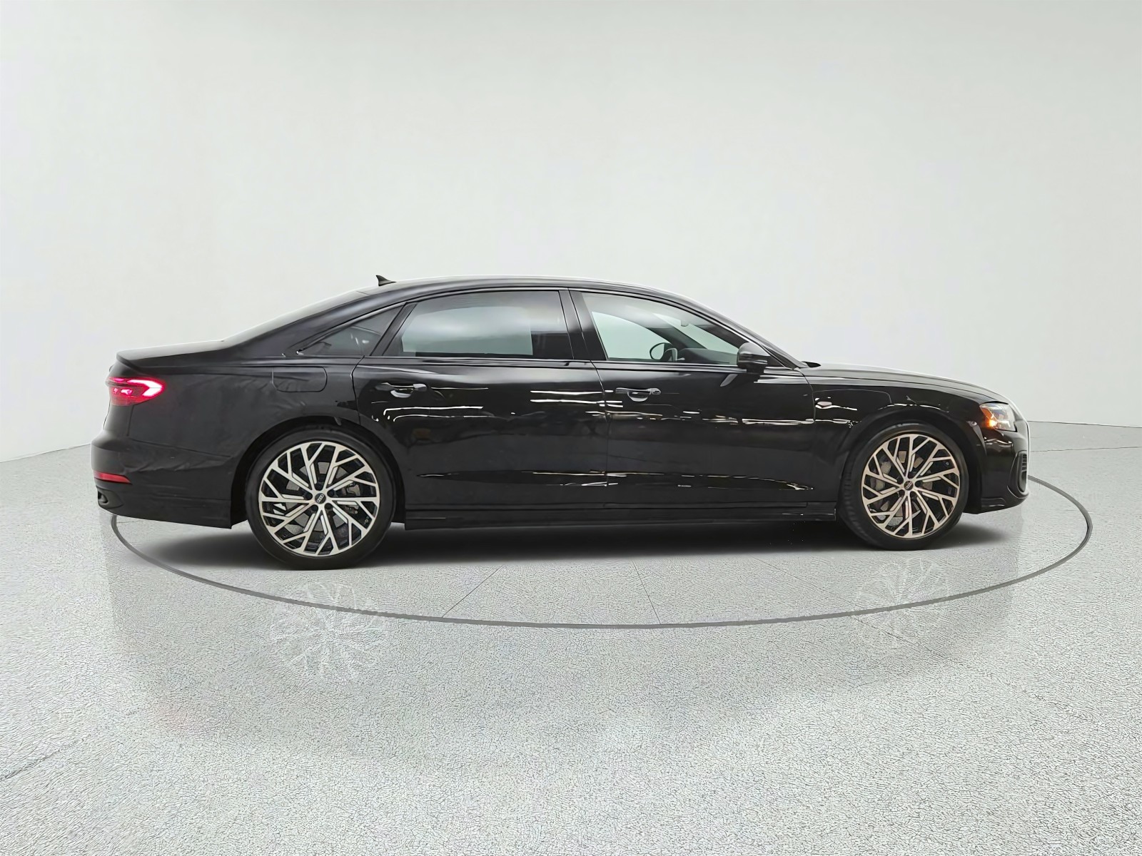 Used 2023 Mythos Black Metallic Audi L 55 TFSI quattro image 4