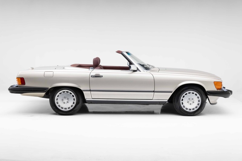 1989 Mercedes-Benz 560-Series 560 SL in ,