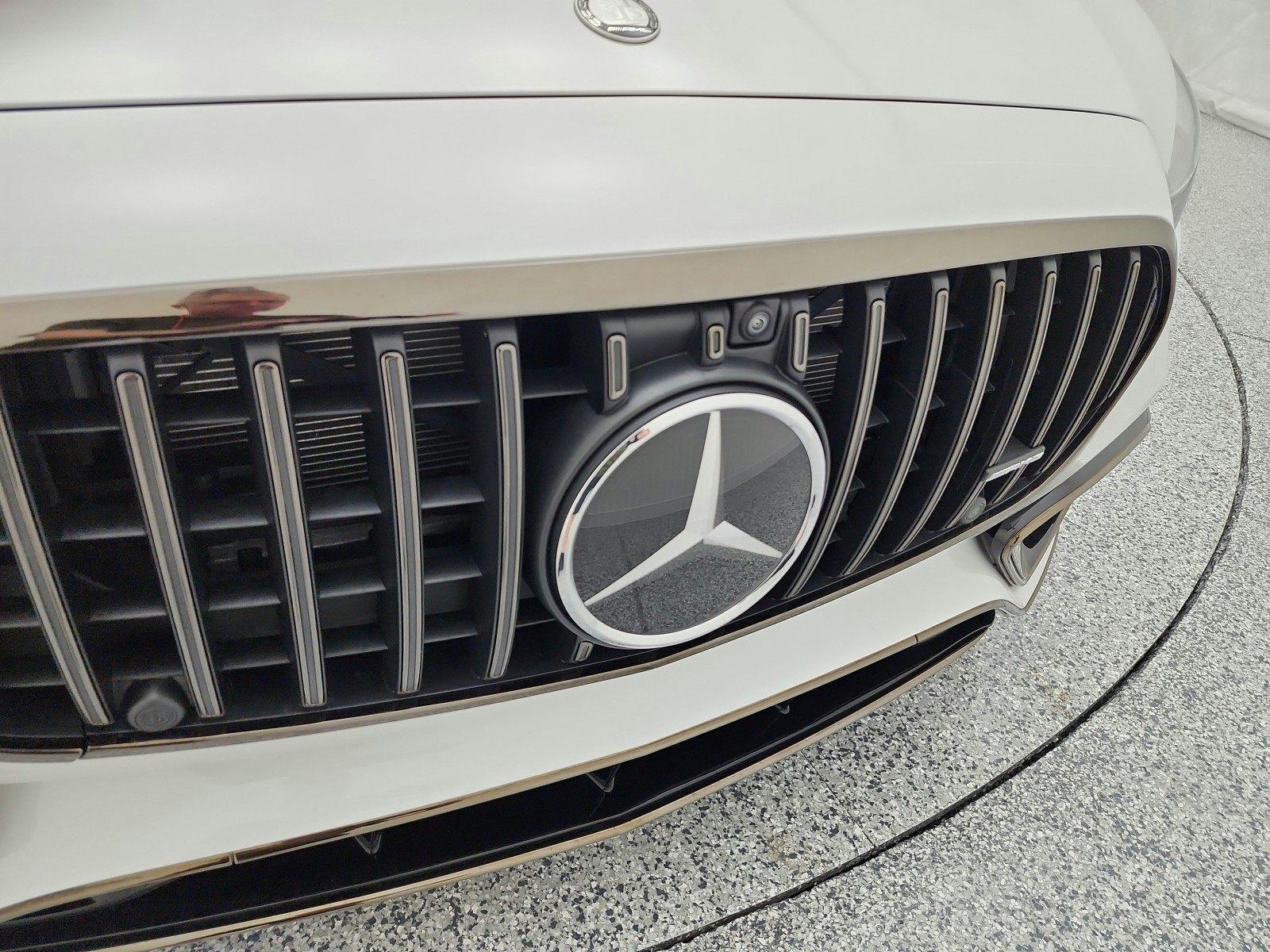 Certified Used 2025 MANUFAKTUR Moonlight White Metallic Mercedes-Benz AMG® S 63 E 4MATIC Sedan image 25