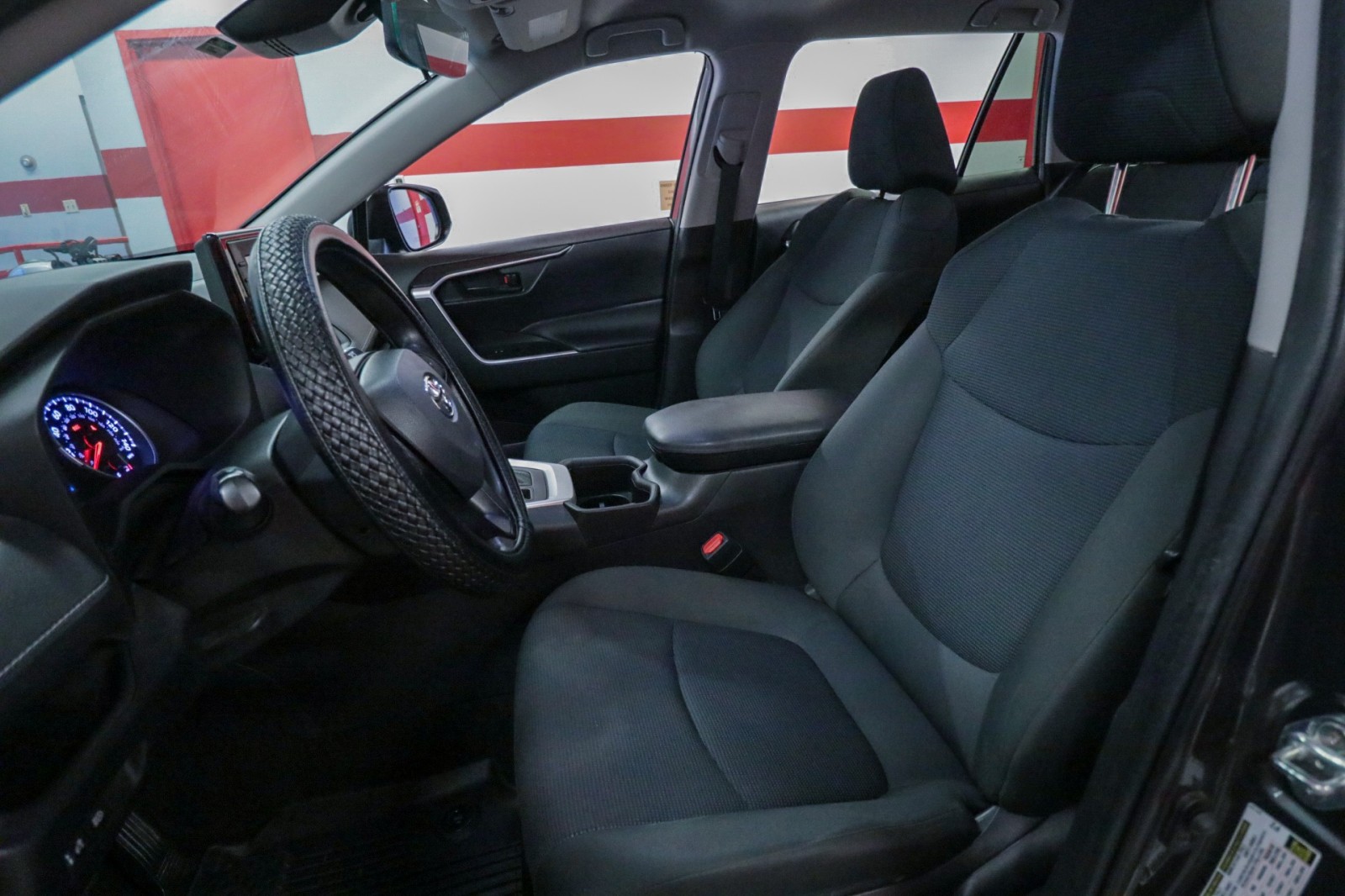 Used Car 2022 Toyota Rav4  Le For Sale Under $30,000 In Austin, Texas