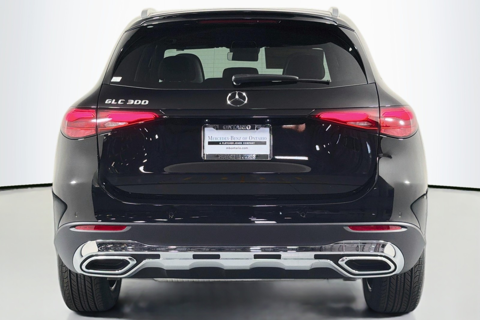 New 2026 Black Mercedes-Benz GLC 300 SUV image 3