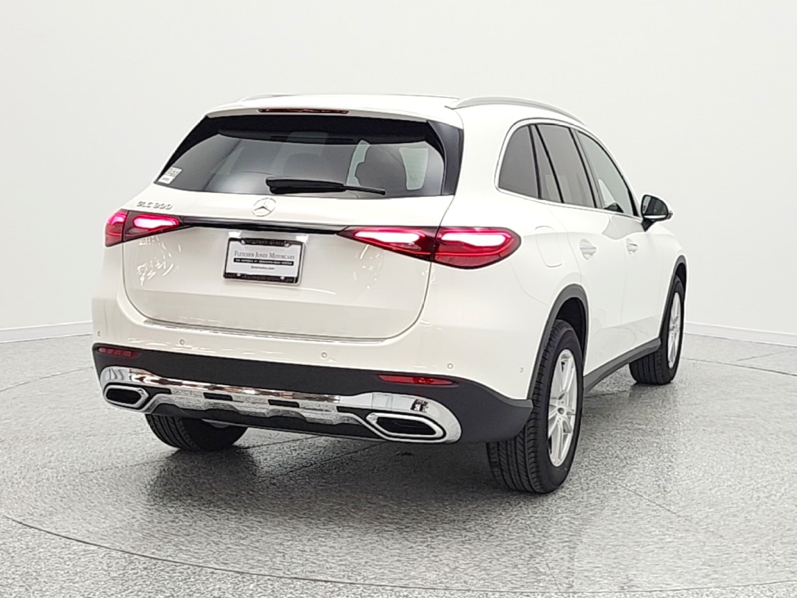 New 2026 Polar White Mercedes-Benz GLC 300 image 6