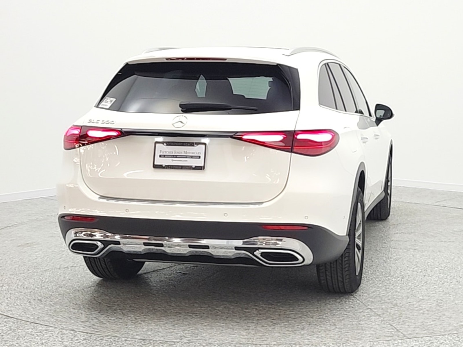 New 2026 Polar White Mercedes-Benz GLC 300 image 6