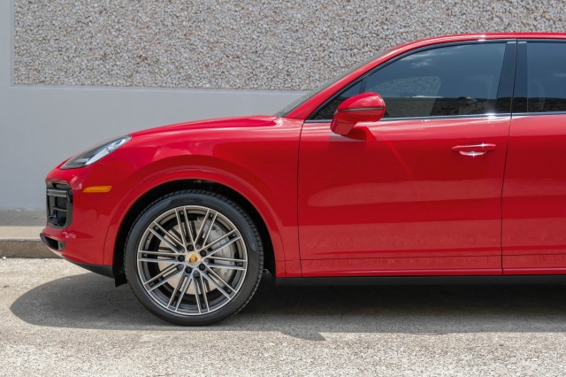 2022 Porsche Cayenne Turbo 18