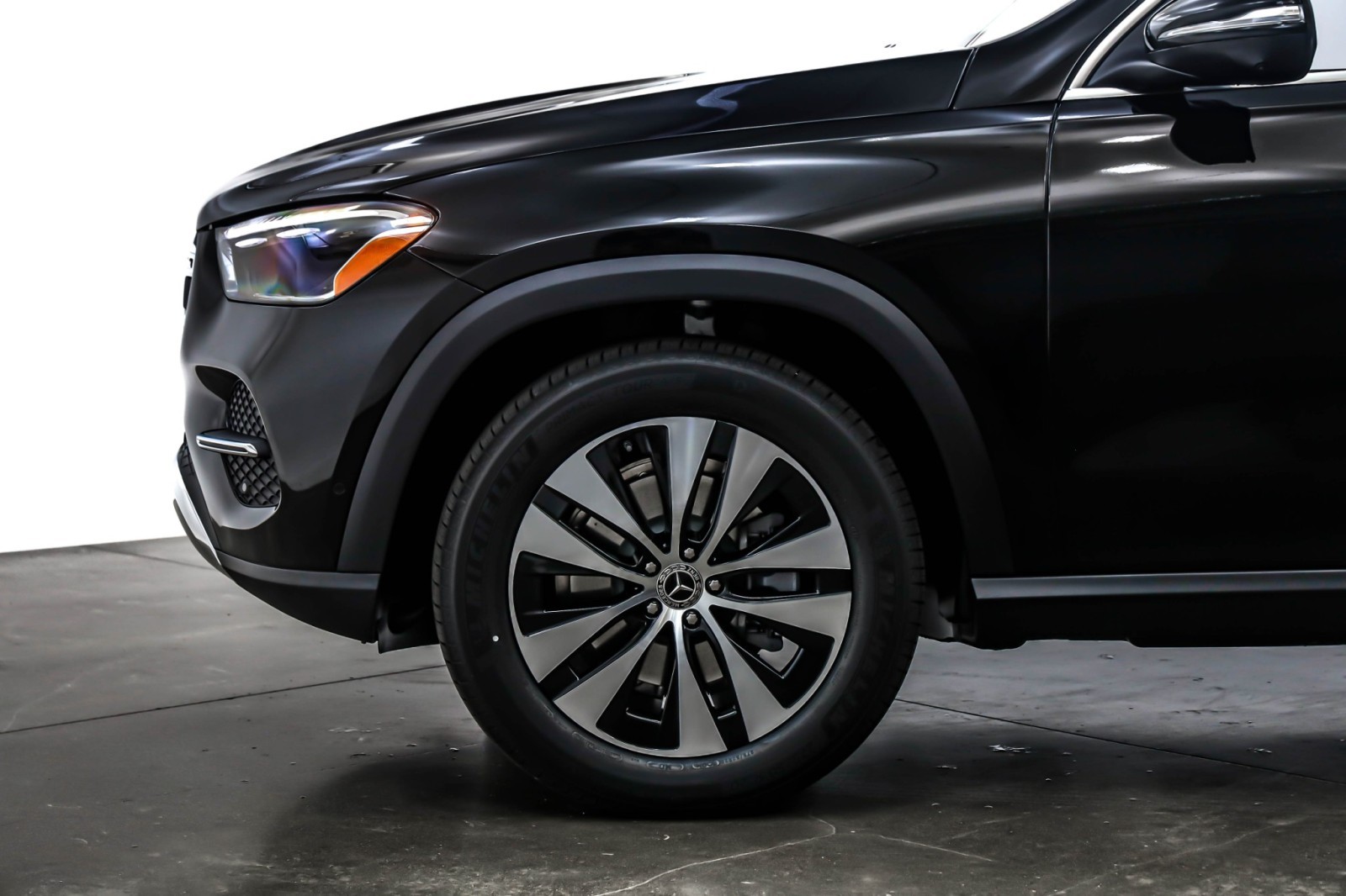 New 2026 Black Mercedes-Benz GLE 350 SUV image 10