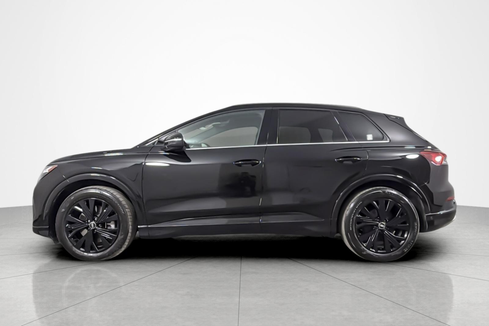 Certified Used 2023 Mythos Black Metallic Audi Premium Plus 40 RWD image 2