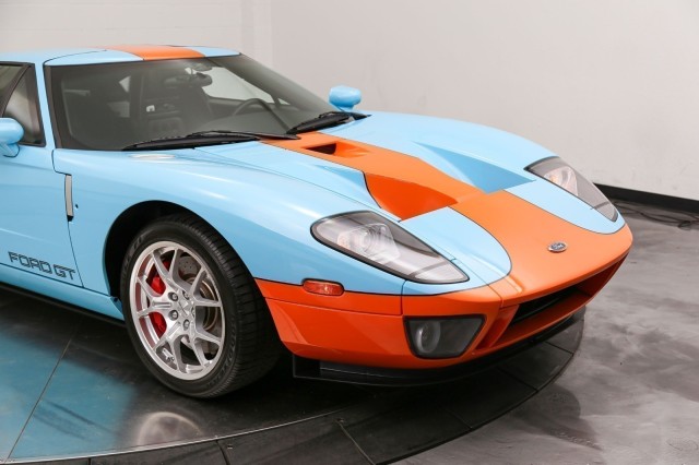 2006 Ford GT  14