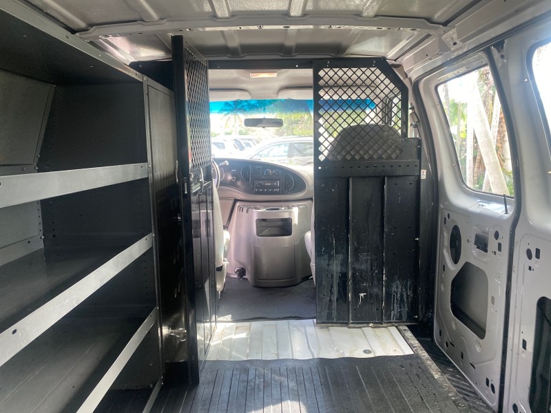 2000 Ford Econoline Cargo Van LOW MILES 68,046 in , 