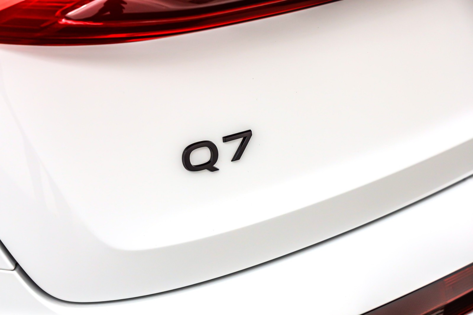 New 2026 Glacier White Metallic Audi Premium Plus 55 quattro image 9