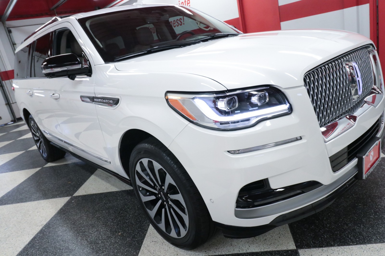 Used Car 2023 Lincoln Navigator L  Reserve For Sale In Austin, Texas