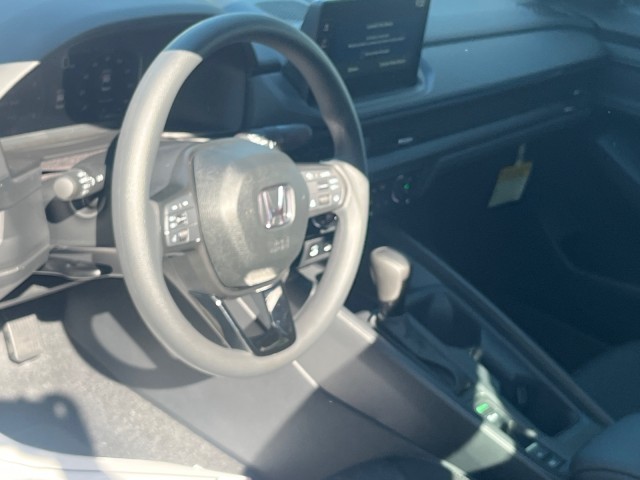 HondaAccord Sedan32