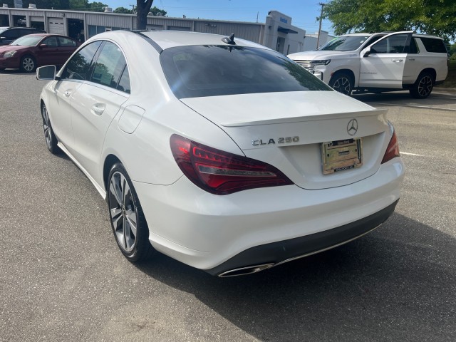 Mercedes-BenzCLA7