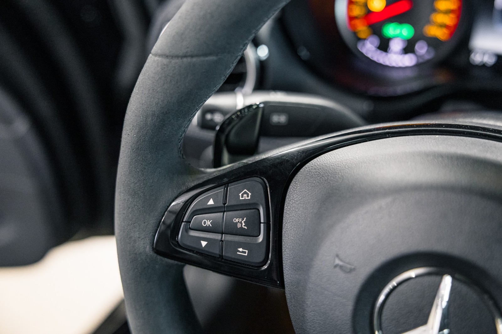 Used Car 2018 Mercedes-benz Amg Gt  Amg Gt R - Original Msrp $174,940 - Amg Exterior Carbon Fiber Package Ii - Burmester High End For Sale Under $110,000 In Boerne, Texas