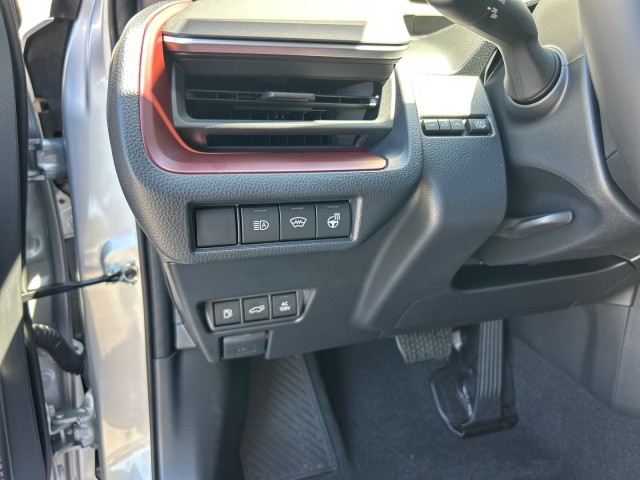 ToyotaPrius Plug-In Hybrid13