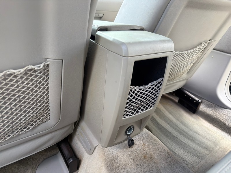 2008 Cadillac SRX SUNROOF LOW MILES 52,938 in , 