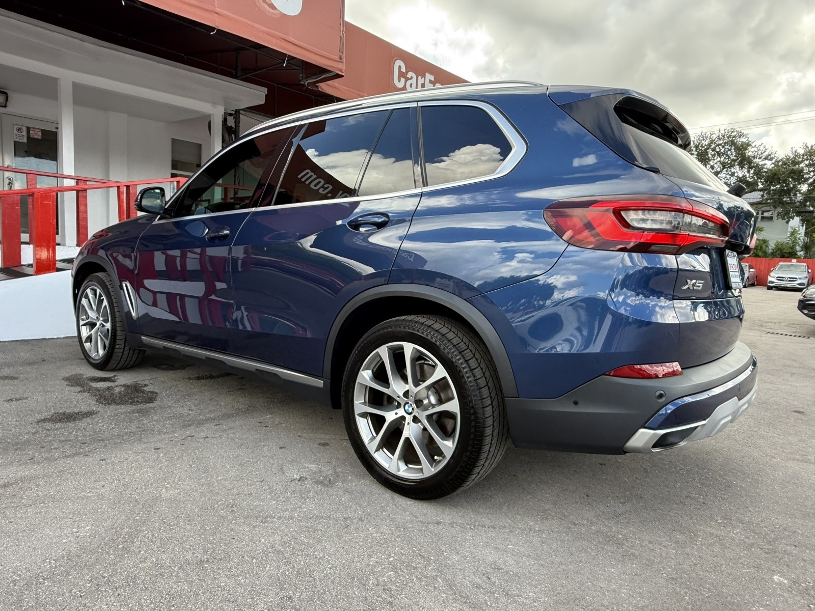 2021 BMW X5 - $27,477