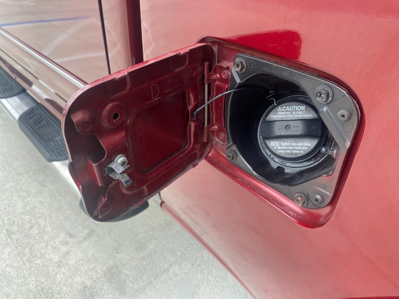 2006 Toyota Tundra SR5 4 DR CREW LOW MILES 93,838 in ,