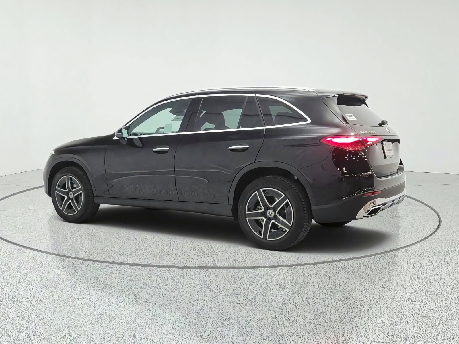 New 2027 Black Mercedes-Benz GLC 300 SUV image 7