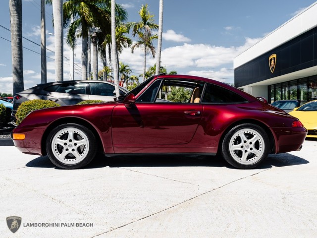 Porsche 911 Carrera
