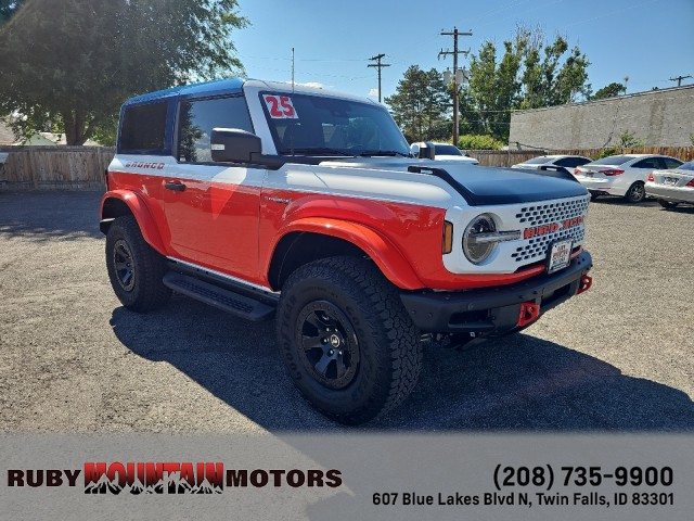 Oxford White 2025 Ford Bronco SUV / Crossover Four-Wheel Drive Automatic