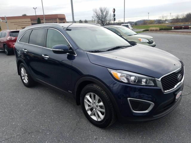 2018-Kia-Sorento-LX 2018-Kia-Sorento-LX