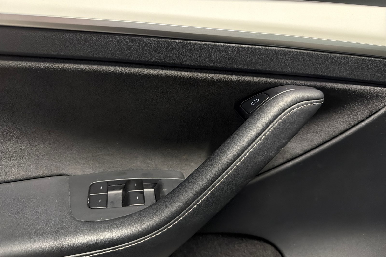 Used 2025 STEALTH GRAY Tesla Long Range AWD *Ltd Avail* image 10