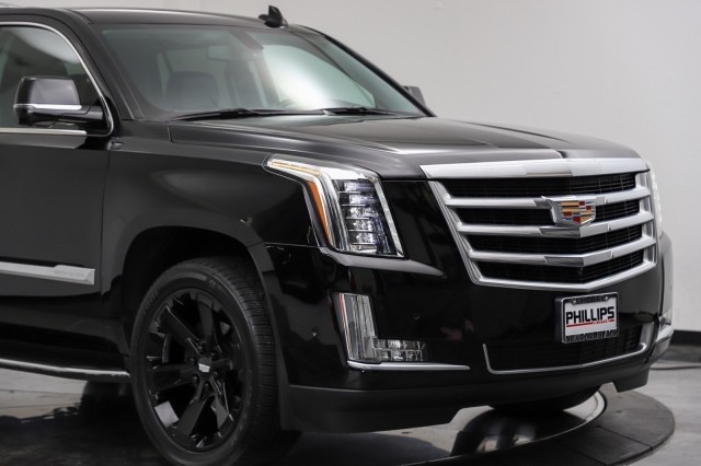 2020 Cadillac Escalade  12