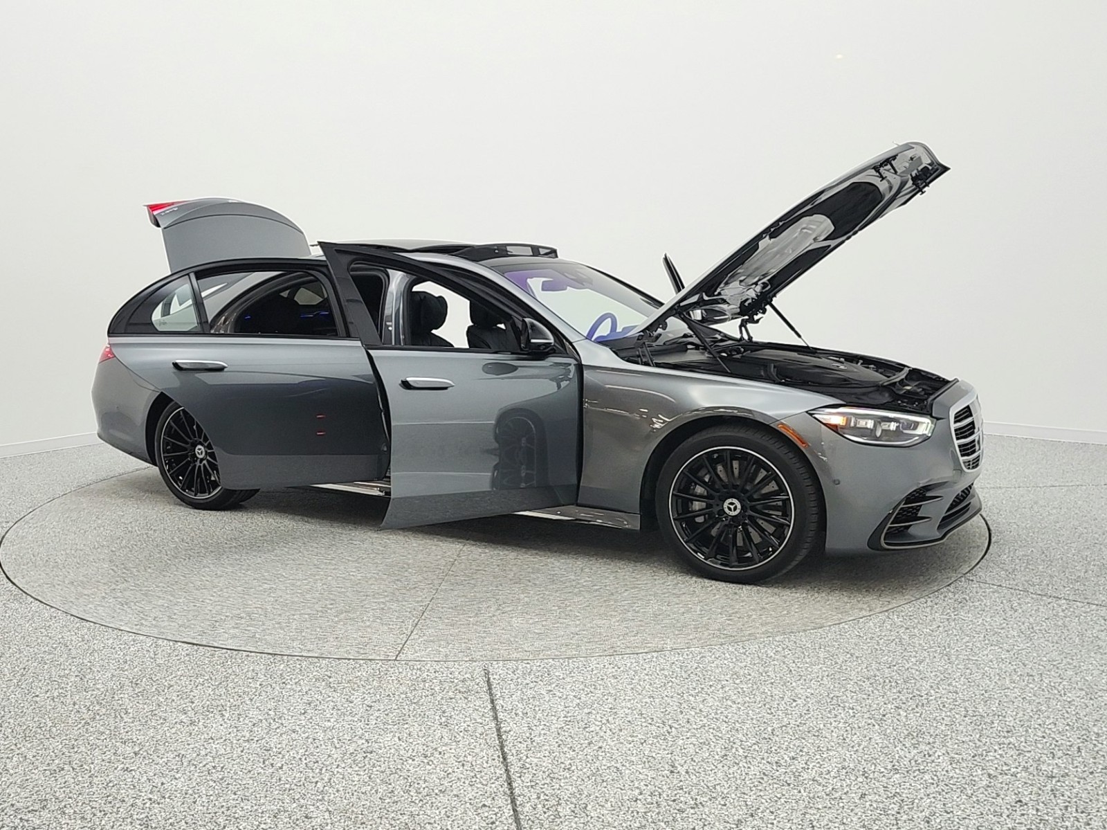 Certified Used 2025 Selenite Grey Metallic Mercedes-Benz S 580 4MATIC® Sedan image 7