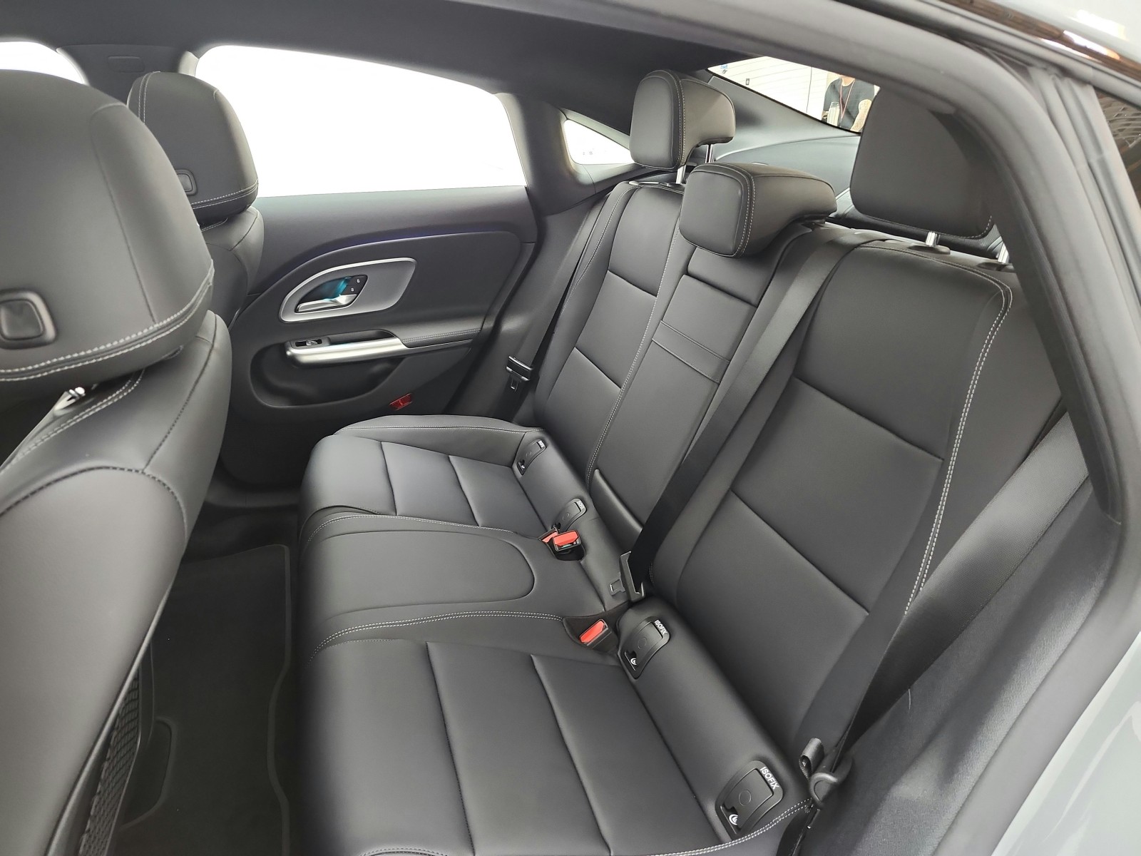 New 2027 MANUFAKTUR Alpine Grey Mercedes-Benz CLA 250+ Electric RWD image 11