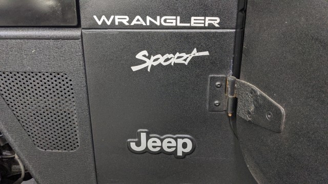 1997 Jeep Wrangler SE 33