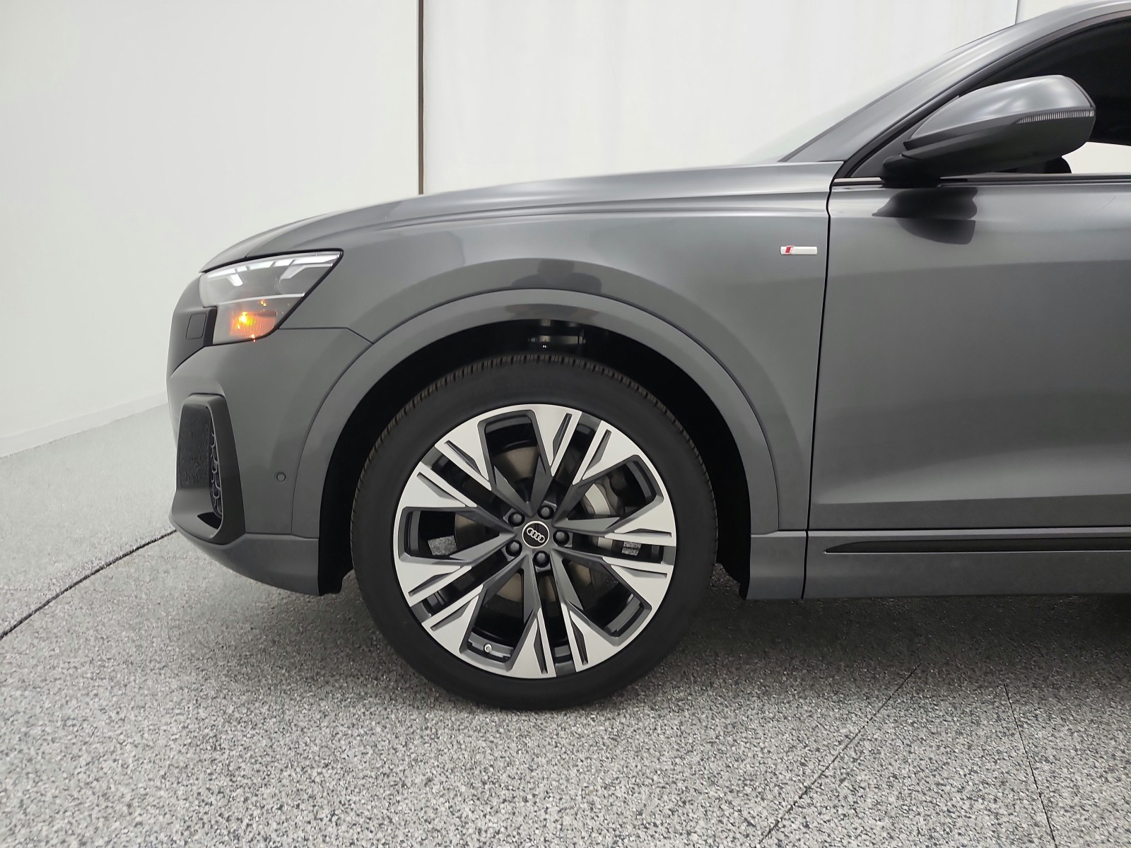 New 2026 Daytona Gray Pearl Effect Audi Premium Plus quattro image 16