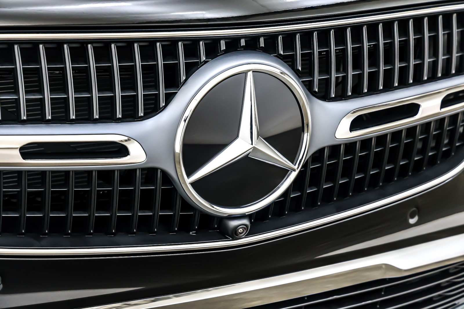 New 2026 Black Mercedes-Benz GLC 300 image 13