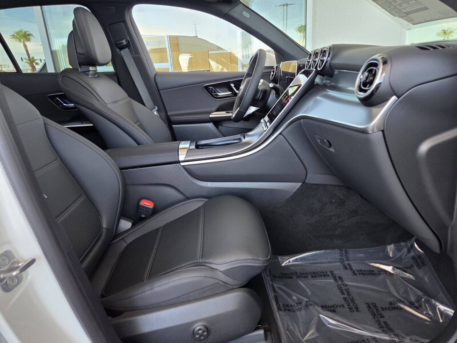 New 2027 Polar White Mercedes-Benz GLC 300 SUV image 16
