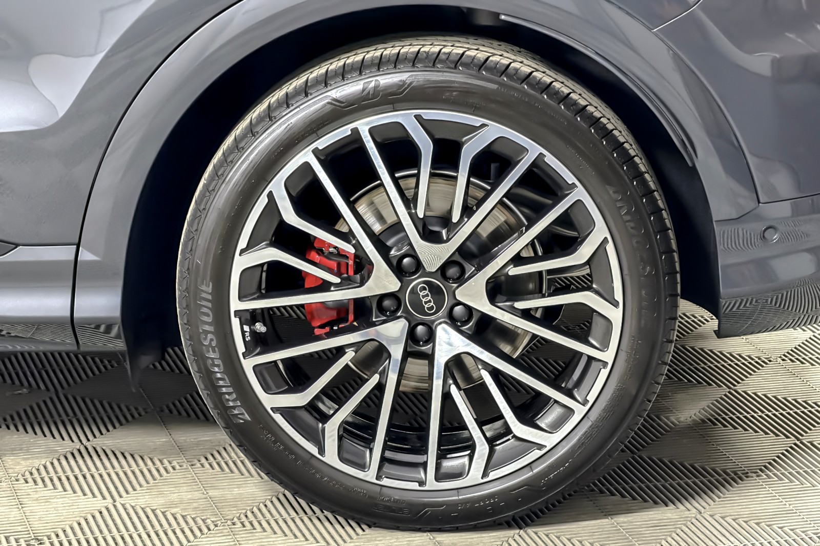 Used 2025 Tambora Gray Metallic Audi Premium Plus 3.0 TFSI quattro image 26