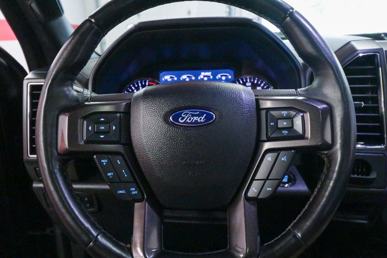 Used Car 2021 Ford Expedition  Limited For Sale Under $35,000 In Austin, Texas