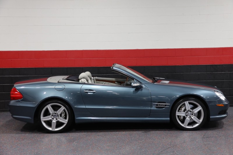 2004 Mercedes-Benz SL600 V12 AMG Sport 2dr Convertible in , 