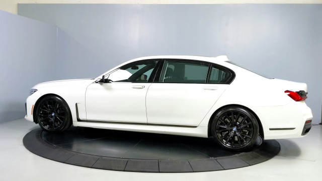 2021 BMW 750i xDrive $129,045 MSRP! Rear Tv\'s/ Recliners Bowers Sound M Sport 4