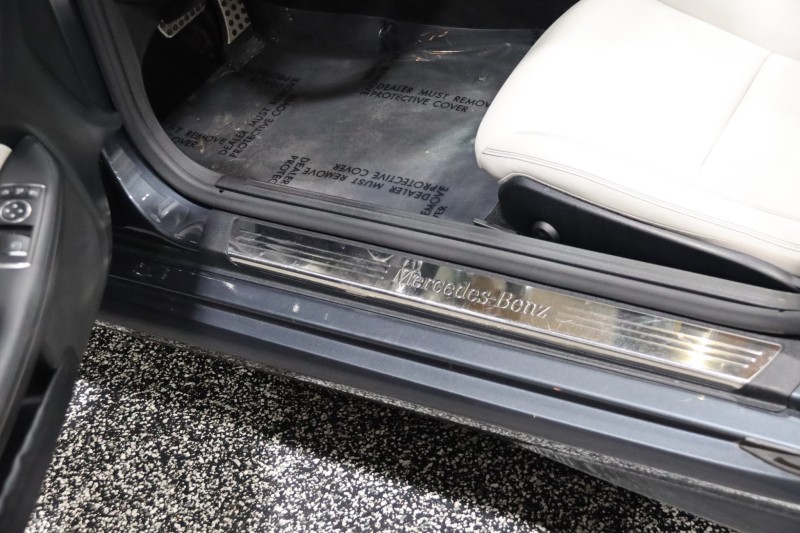 2013 Mercedes-Benz SLK 250 AMG Sport 2dr Roadster in ,