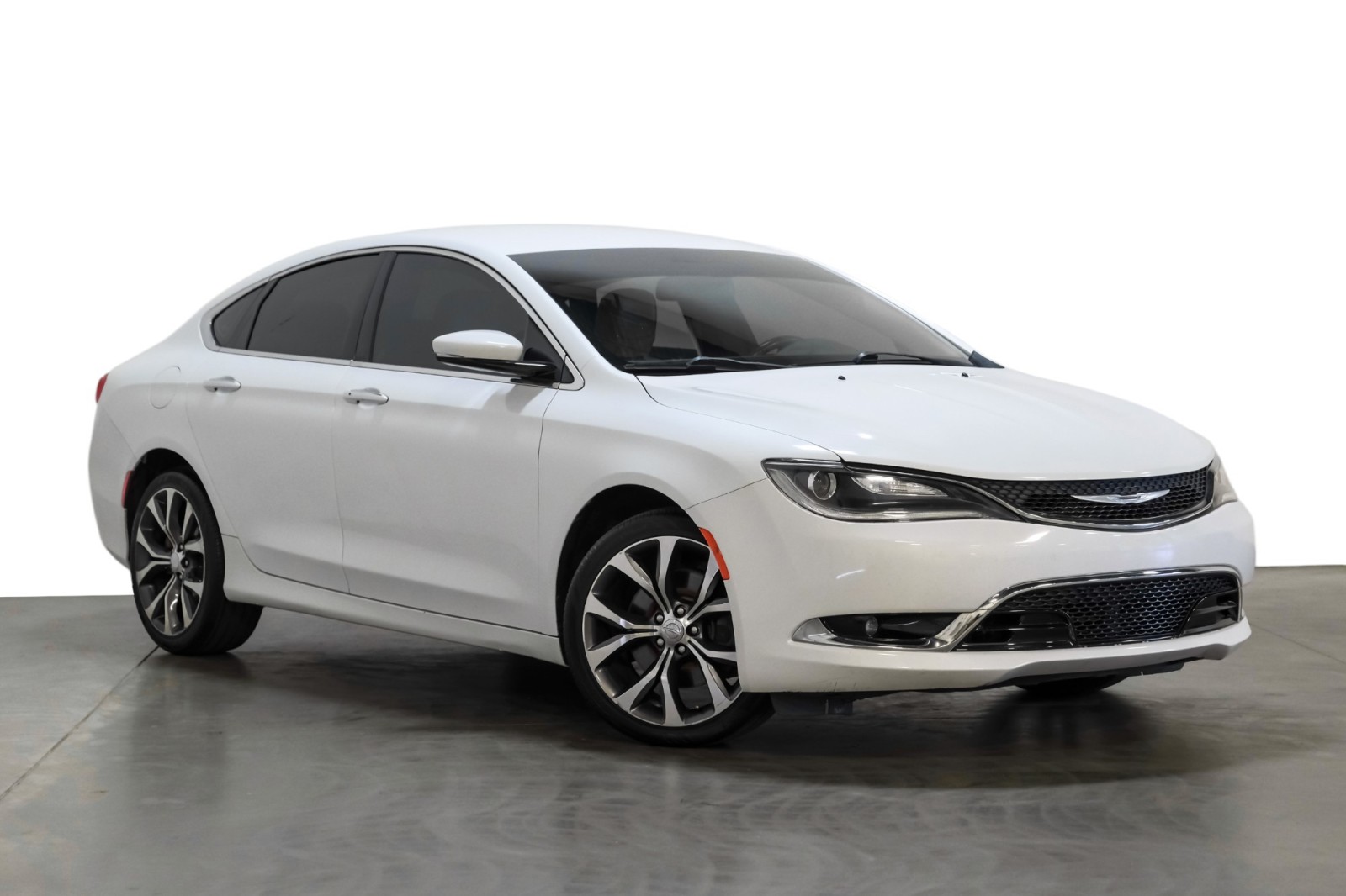 2015 Chrysler 200 C 4