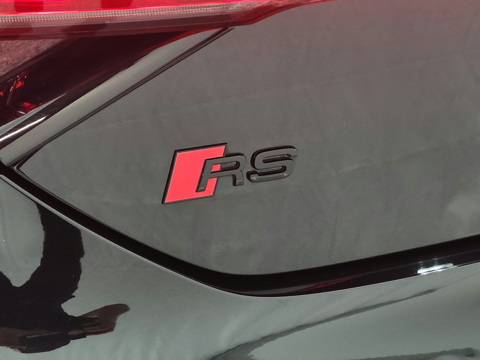 Used 2024 Mythos Black Metallic Audi quattro image 22