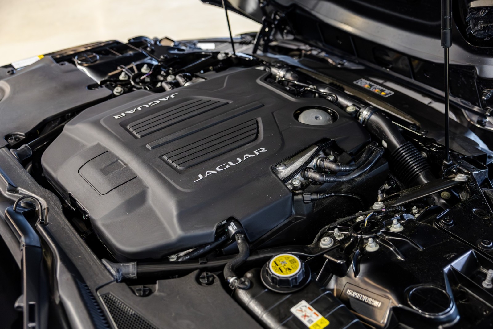 Used Car 2023 Jaguar F-type  R For Sale Under $90,000 In Boerne, Texas