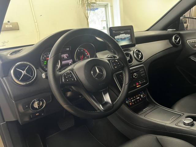 2015 Mercedes-Benz CLA-Class CLA 250 20