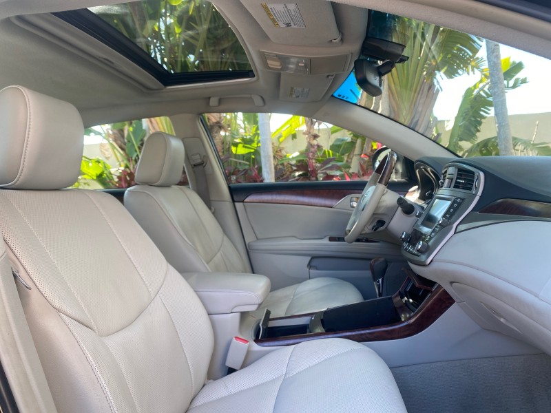 2011 Toyota Avalon Limited LOW MILES 80,879 in ,