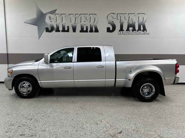 2007 Dodge Ram 3500 SLT DRW RWD Mega Cab 5.9L-Cummins in , 